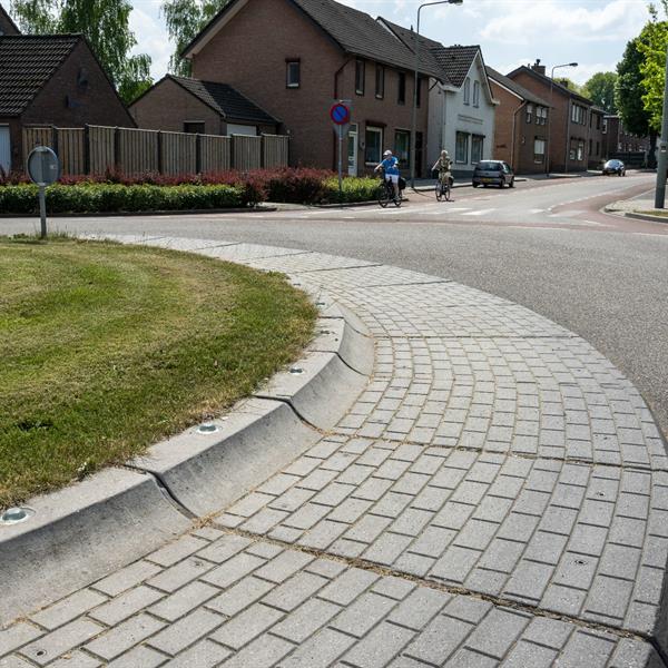 Eygelshoven, Laurastraat/Kommerveldlaan | Façade Beton