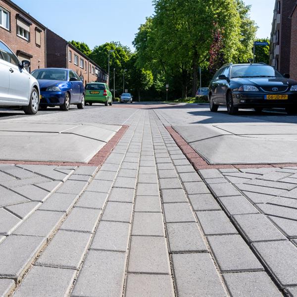 Heerlen, Eindhovenstraat / Schaesbergerveld | Façade Beton