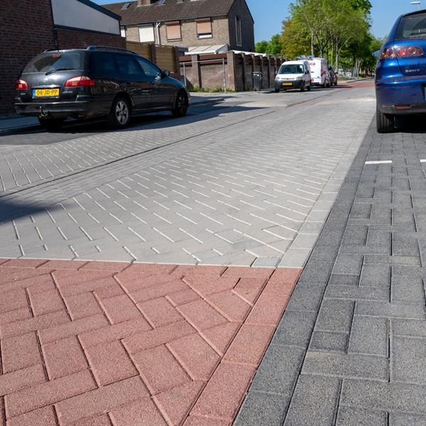 Heerlen, Eindhovenstraat / Schaesbergerveld | Façade Beton