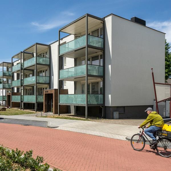 Kerkrade, Grondsveldstraat / Erensteinerveld | Façade Beton