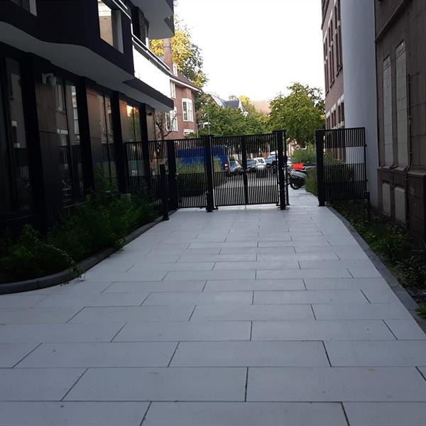 Daktuin de Hooch, Pieter de Hoochstraat Amsterdam | Façade Beton