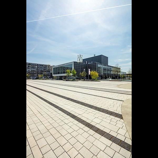 Heerlen, Burgemeester Van Grunsvenplein | Façade Beton