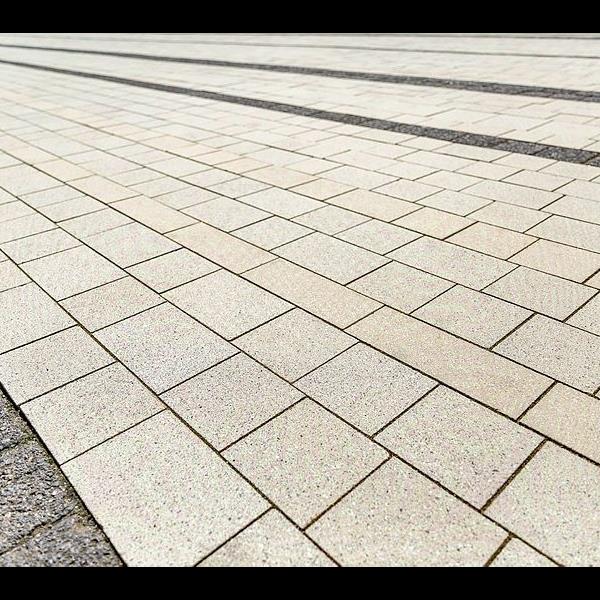 Heerlen, Burgemeester Van Grunsvenplein | Façade Beton