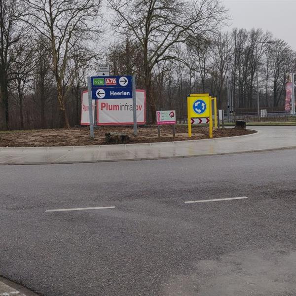 Leicon Verkeersgeleiding prefab rotonde IKEA Heerlen | Façade Beton