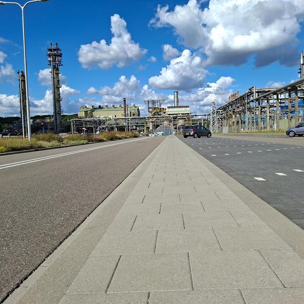 Chemelot Gate 1 realisatie 4 jaar later | Façade Beton