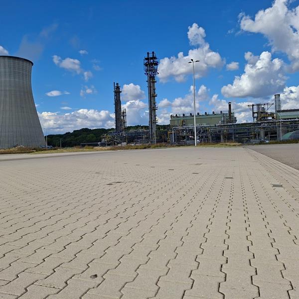 Chemelot Gate 1 realisatie 4 jaar later | Façade Beton