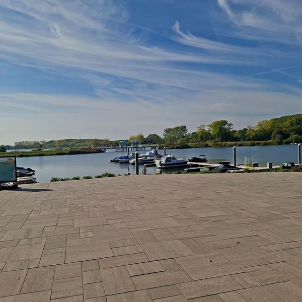 Parc Maasresidence Thorn, prachtig project aan de Maasplassen | Façade Beton