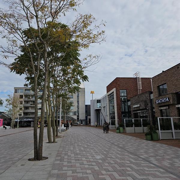 Feestelijke opening van het vernieuwde Stadsplein in Capelle Centrum | Façade Beton